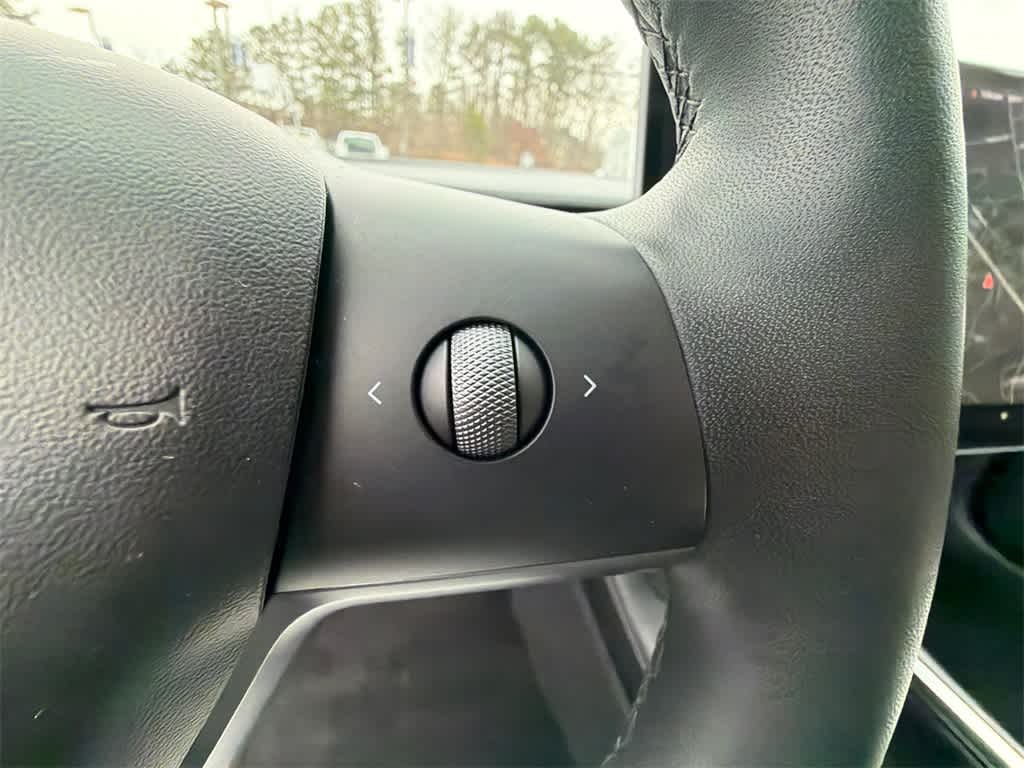 Thumbnail: 2022 Tesla Model 3 - 22