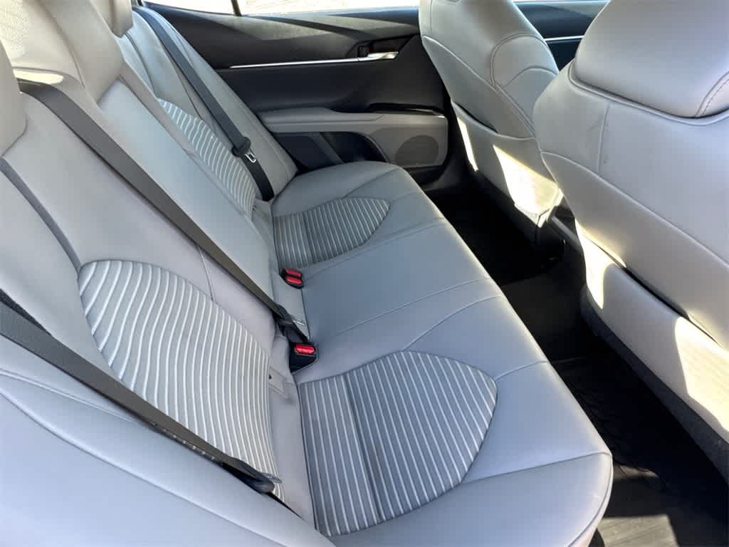 Thumbnail: 2021 Toyota Camry - 13