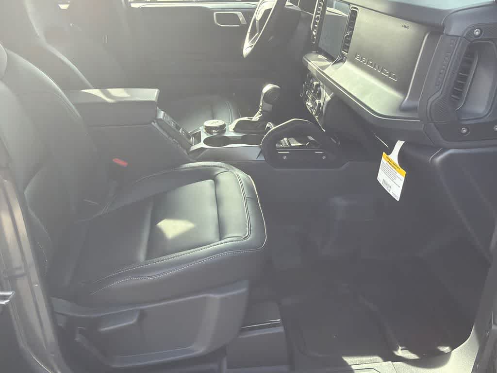 Thumbnail: 2025 Ford Bronco - 12