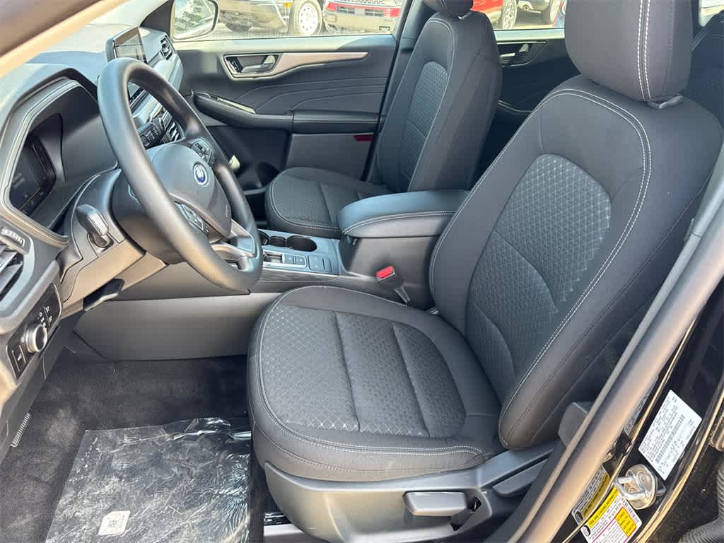 Thumbnail: 2025 Ford Escape - 9