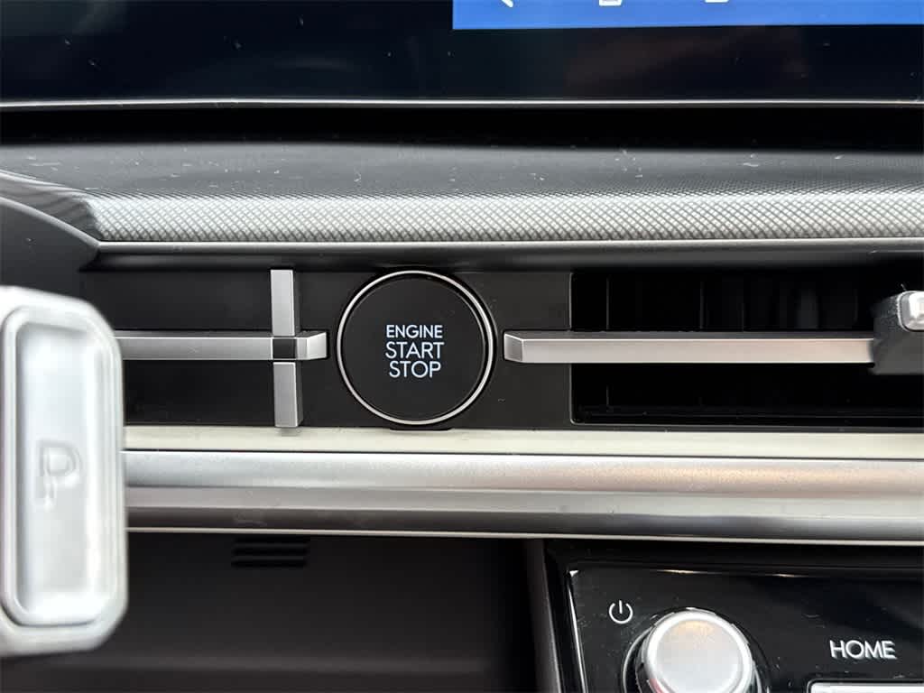 Thumbnail: 2024 Hyundai Santa Fe - 32