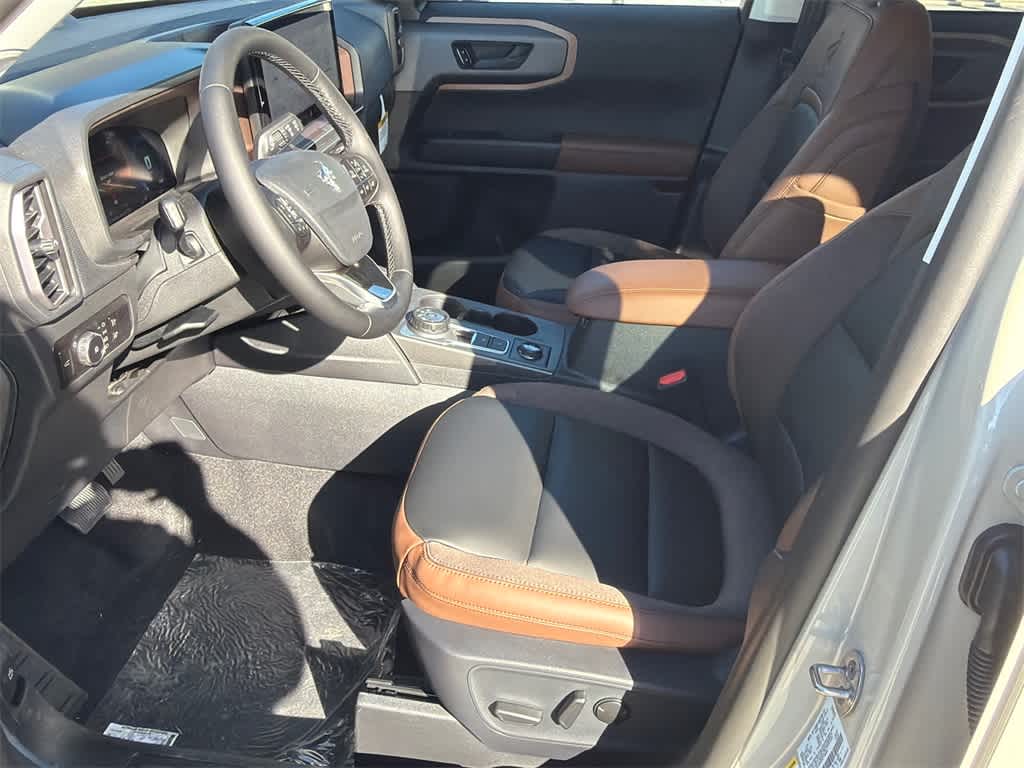 Thumbnail: 2025 Ford Bronco Sport - 10