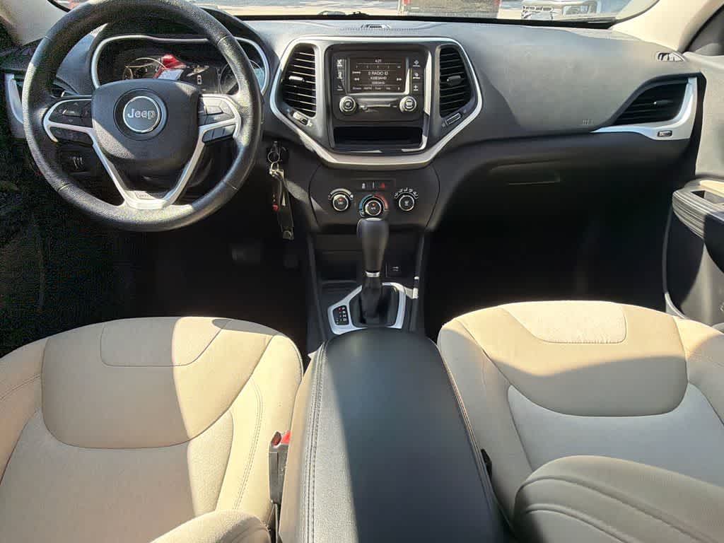 Thumbnail: 2015 Jeep Cherokee - 18