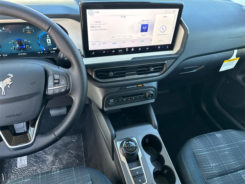 Thumbnail: 2025 Ford Bronco Sport - 25