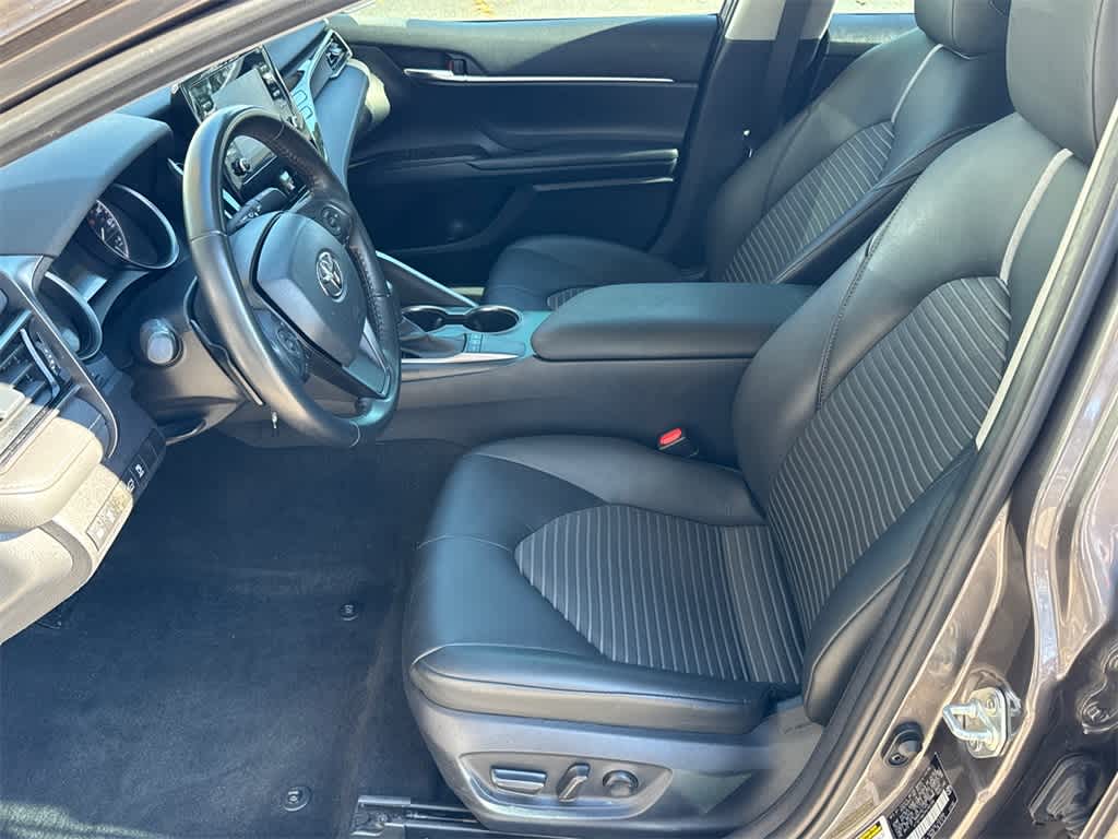 Thumbnail: 2023 Toyota Camry - 10