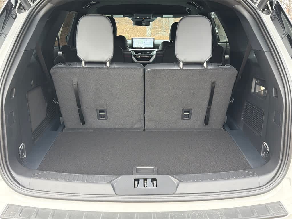 Thumbnail: 2026 Ford Explorer - 16