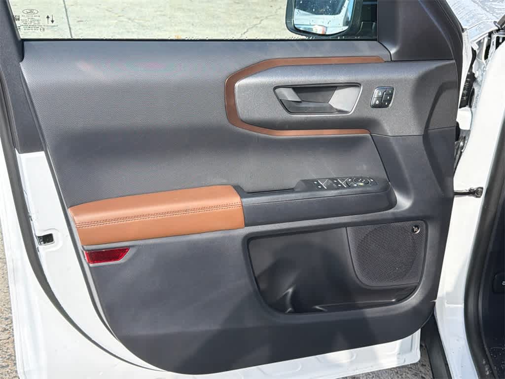 Thumbnail: 2025 Ford Bronco Sport - 11