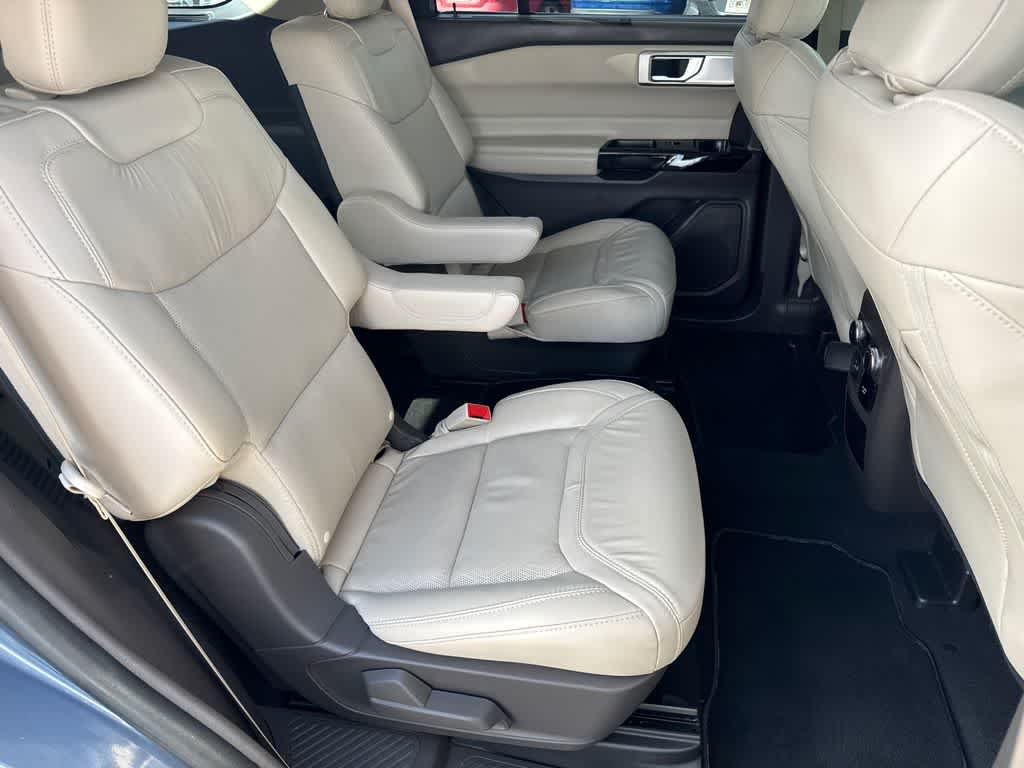 Thumbnail: 2021 Ford Explorer - 14