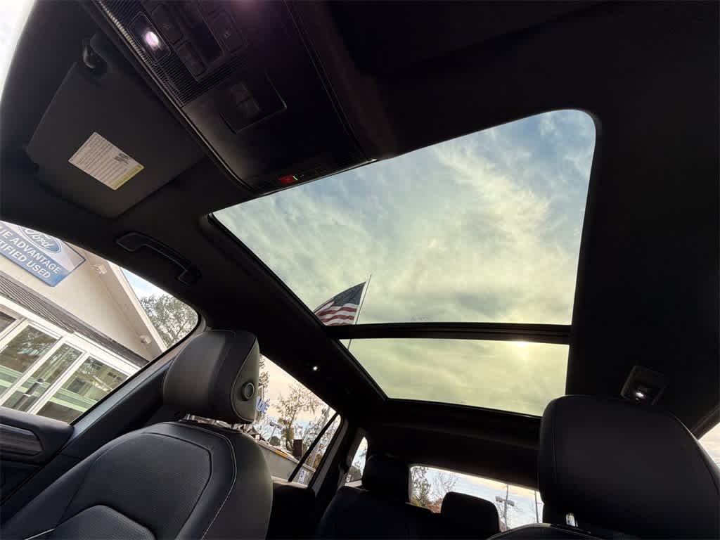 Thumbnail: 2022 Volkswagen Tiguan - 31