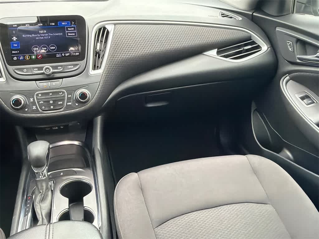 Thumbnail: 2023 Chevrolet Malibu - 20