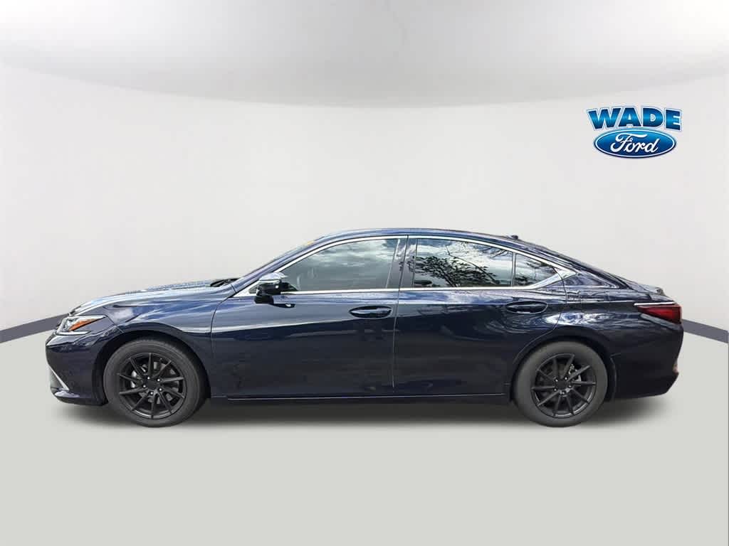 Thumbnail: 2020 Lexus ES - 7