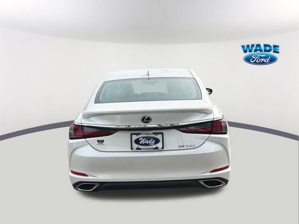 Thumbnail: 2020 Lexus ES - 6