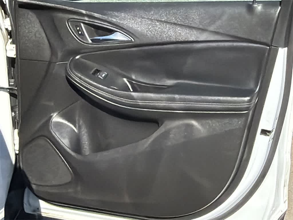 Thumbnail: 2022 Buick Encore GX - 14