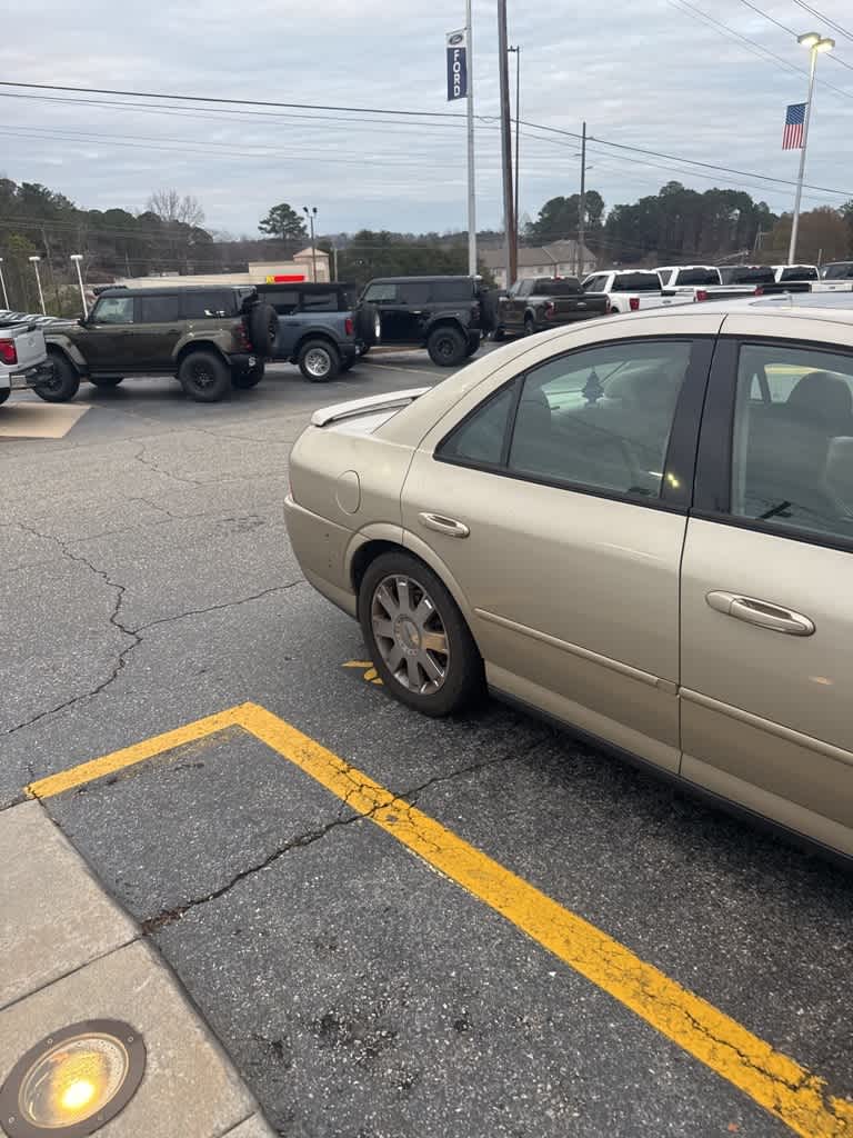 Thumbnail: 2004 Lincoln LS - 2