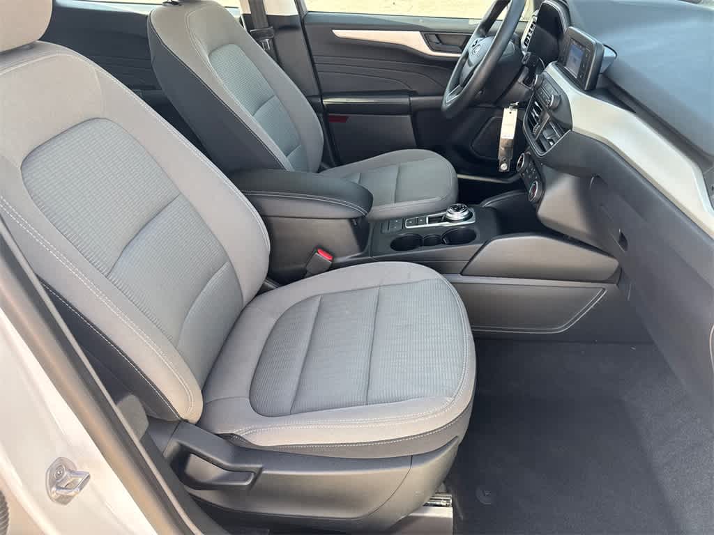 Thumbnail: 2021 Ford Escape - 12