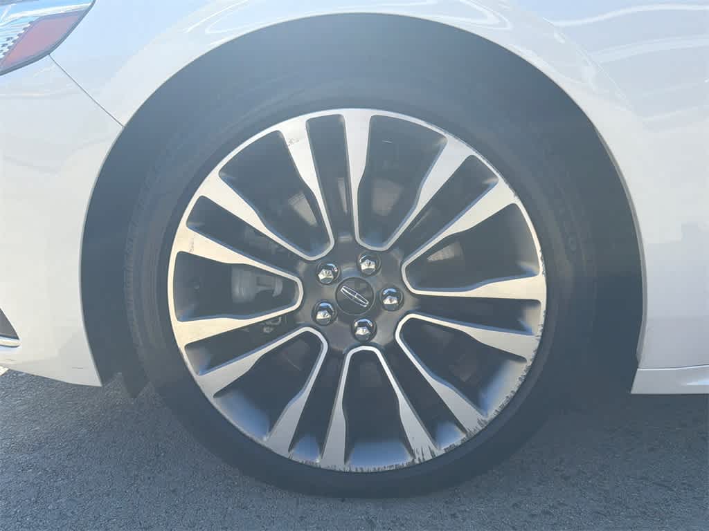 Thumbnail: 2017 Lincoln Continental - 9