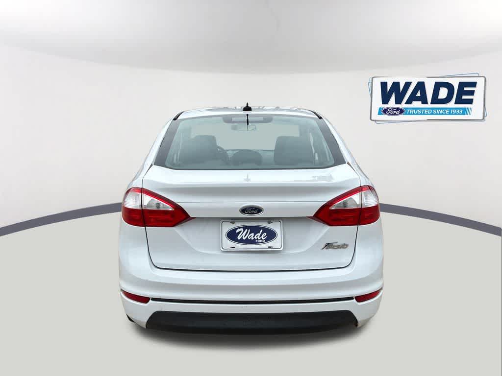 Thumbnail: 2015 Ford Fiesta - 6