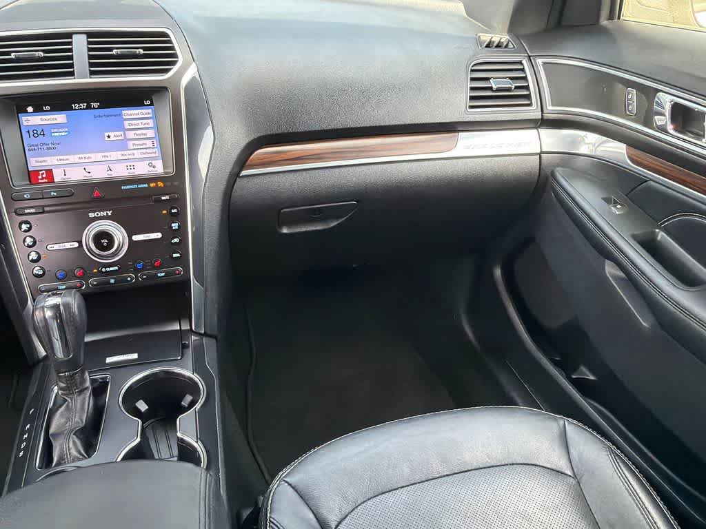 Thumbnail: 2019 Ford Explorer - 22