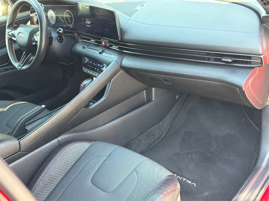 Thumbnail: 2023 Hyundai Elantra - 13