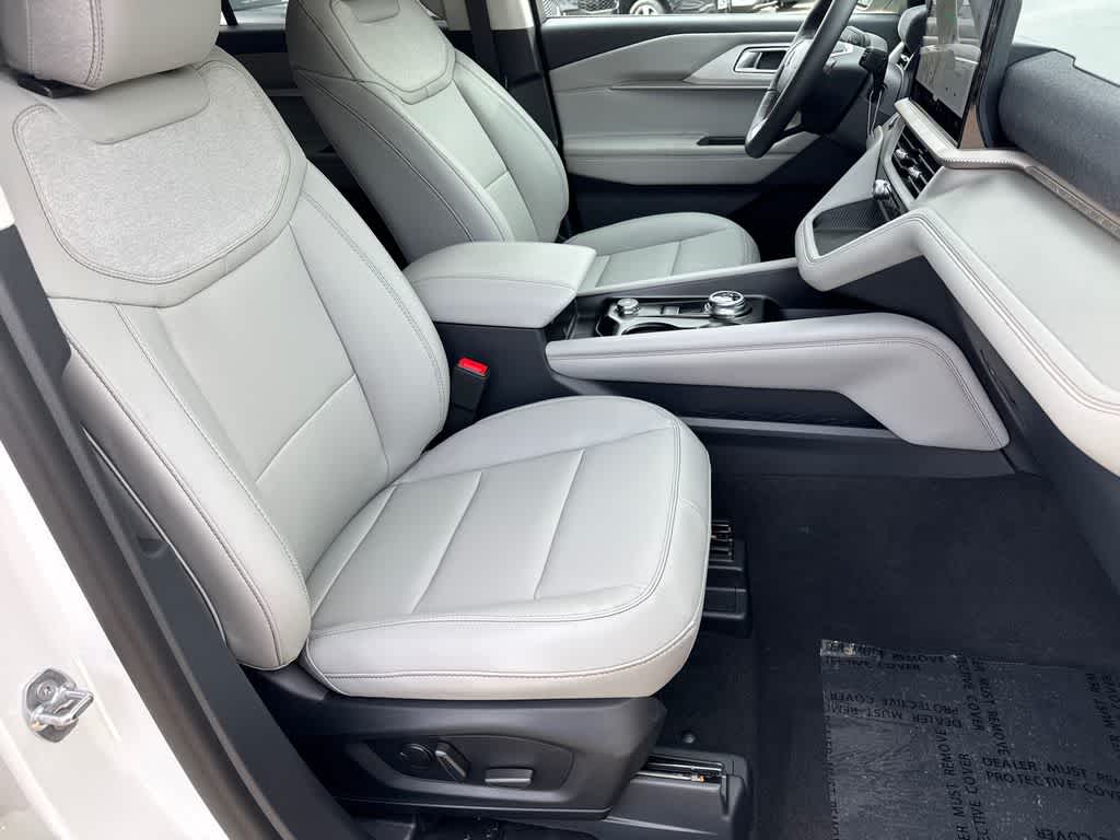 Thumbnail: 2026 Ford Explorer - 12