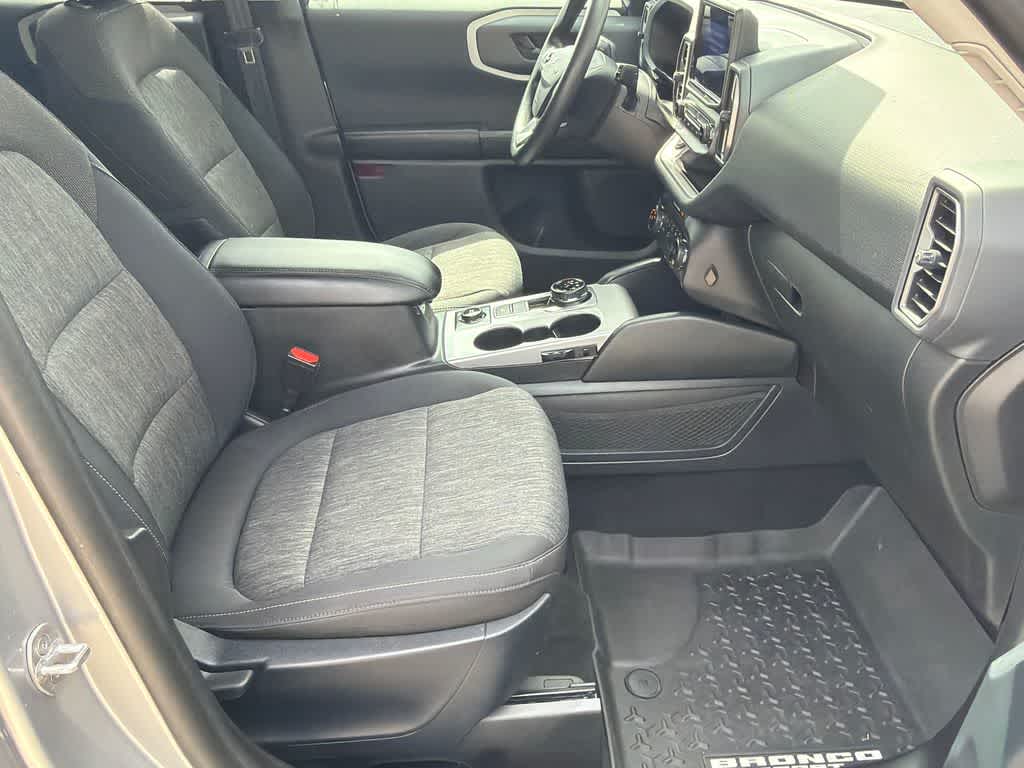 Thumbnail: 2021 Ford Bronco Sport - 12