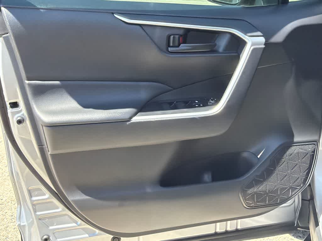 Thumbnail: 2024 Toyota RAV4 - 11