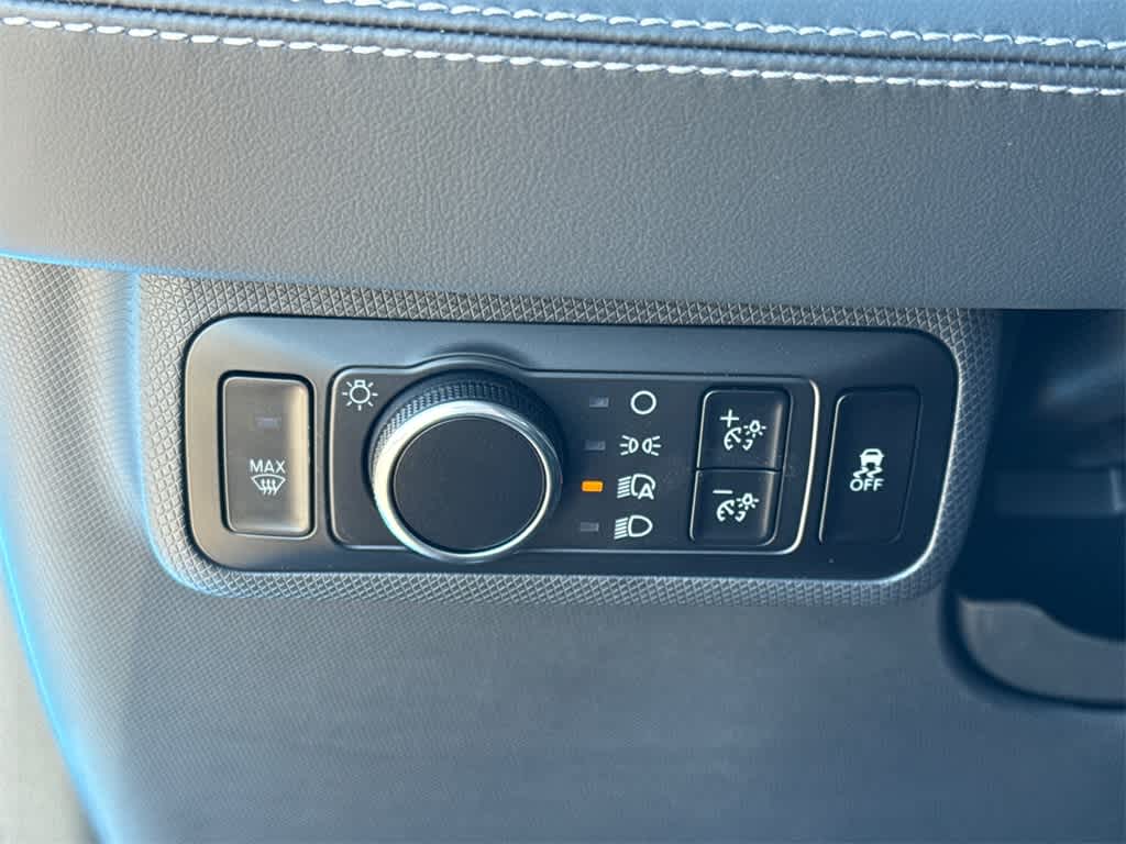 Thumbnail: 2024 Ford Mustang Mach-E - 32