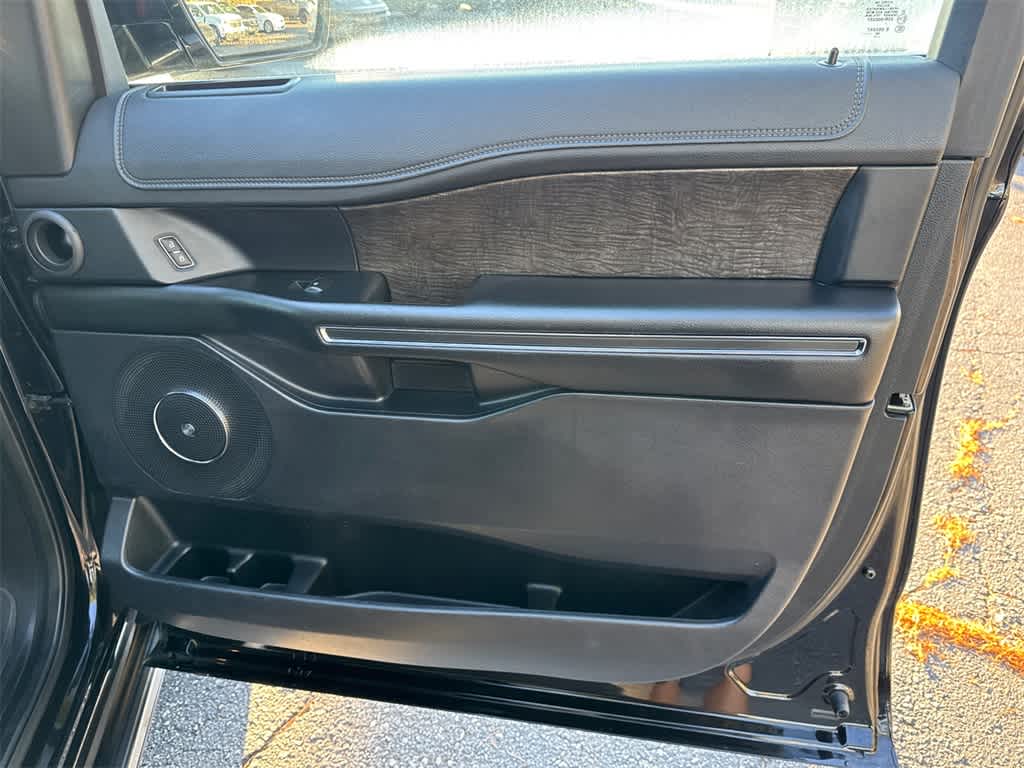 Thumbnail: 2020 Ford Expedition - 13