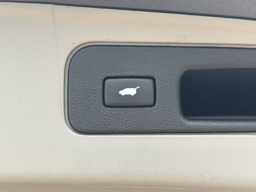 Thumbnail: 2013 Honda Pilot - 17