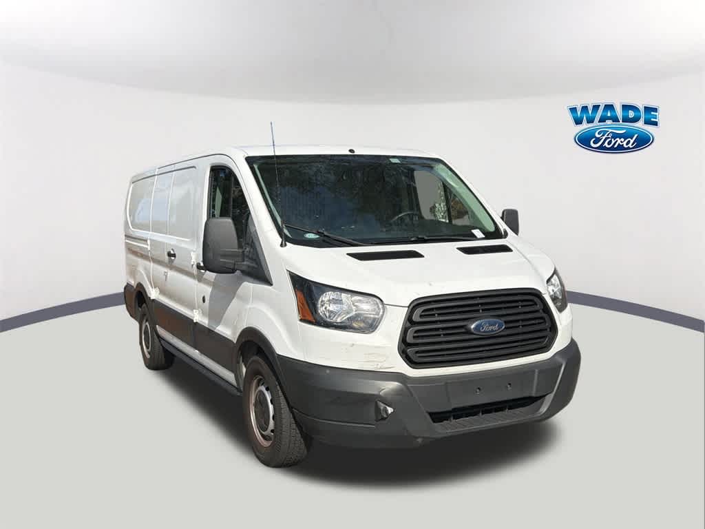 Thumbnail: 2019 Ford Transit Series - 3