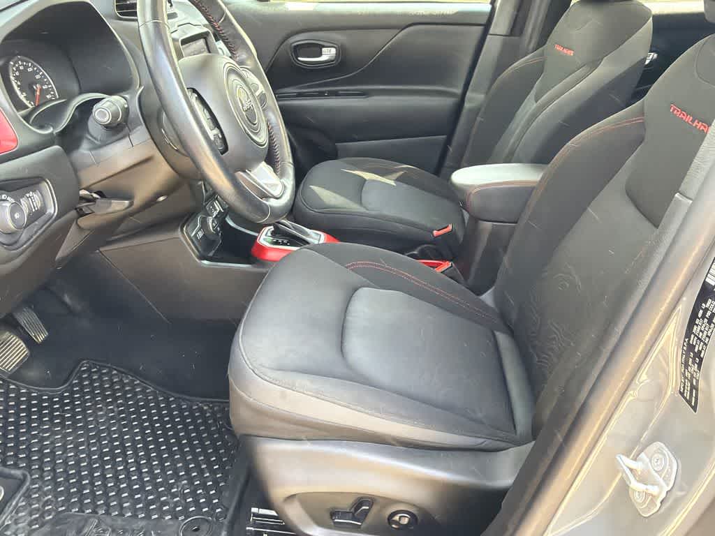 Thumbnail: 2021 Jeep Renegade - 10