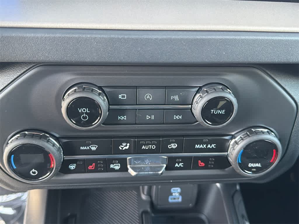 Thumbnail: 2025 Ford Bronco - 27