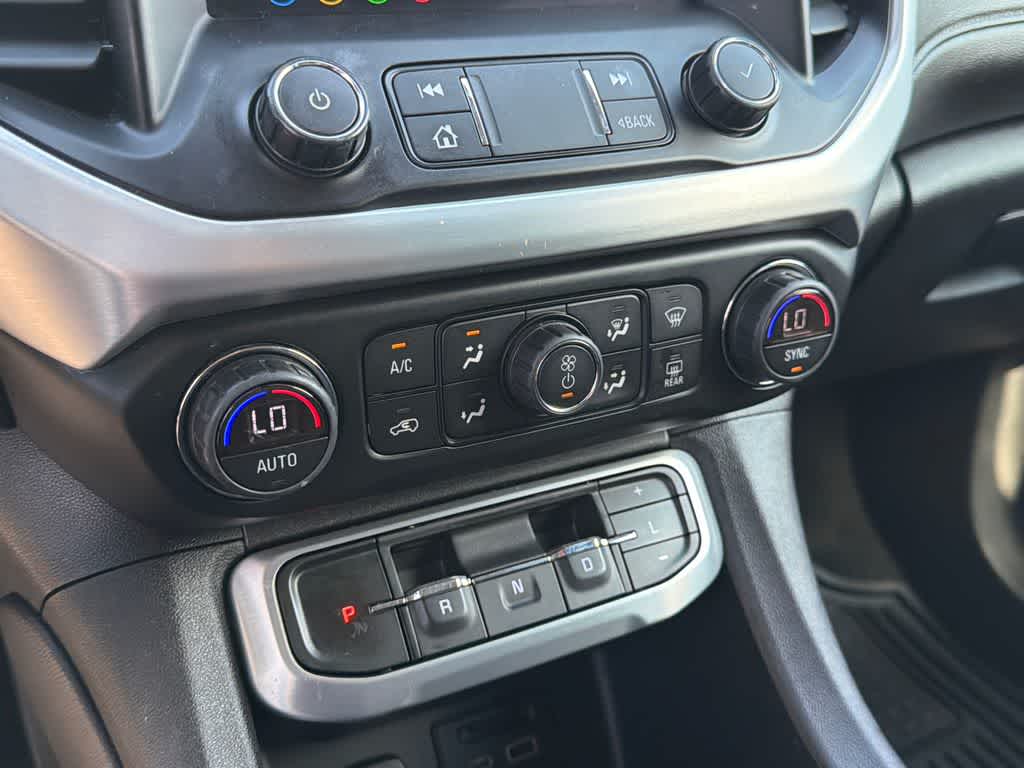 Thumbnail: 2021 GMC Acadia - 28