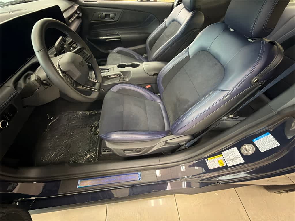 Thumbnail: 2025 Ford Mustang - 8