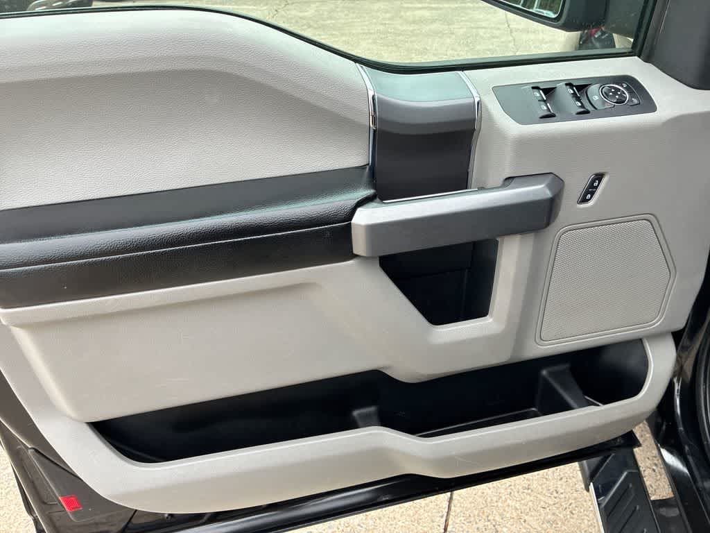 Thumbnail: 2015 Ford F-150 - 10