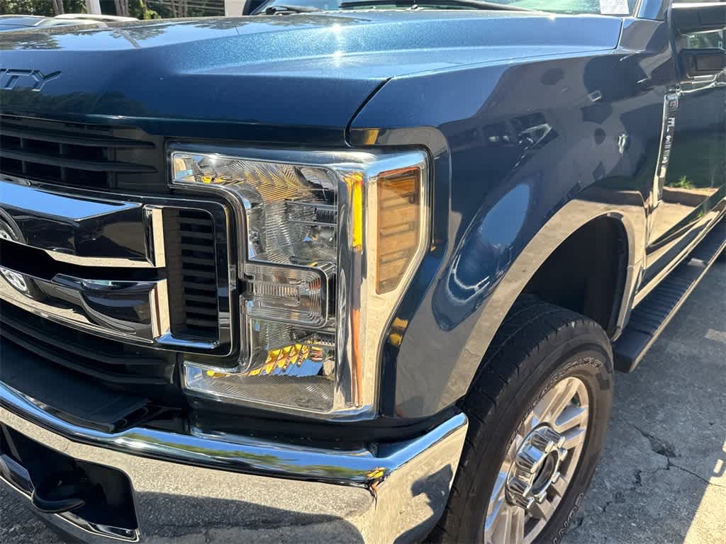 Thumbnail: 2019 Ford Econoline - 9