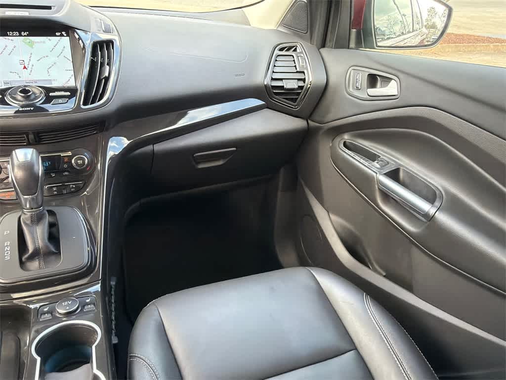 Thumbnail: 2016 Ford Escape - 21