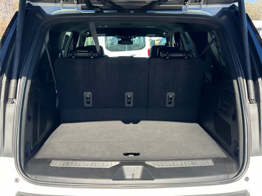 Thumbnail: 2023 Chevrolet Suburban - 16