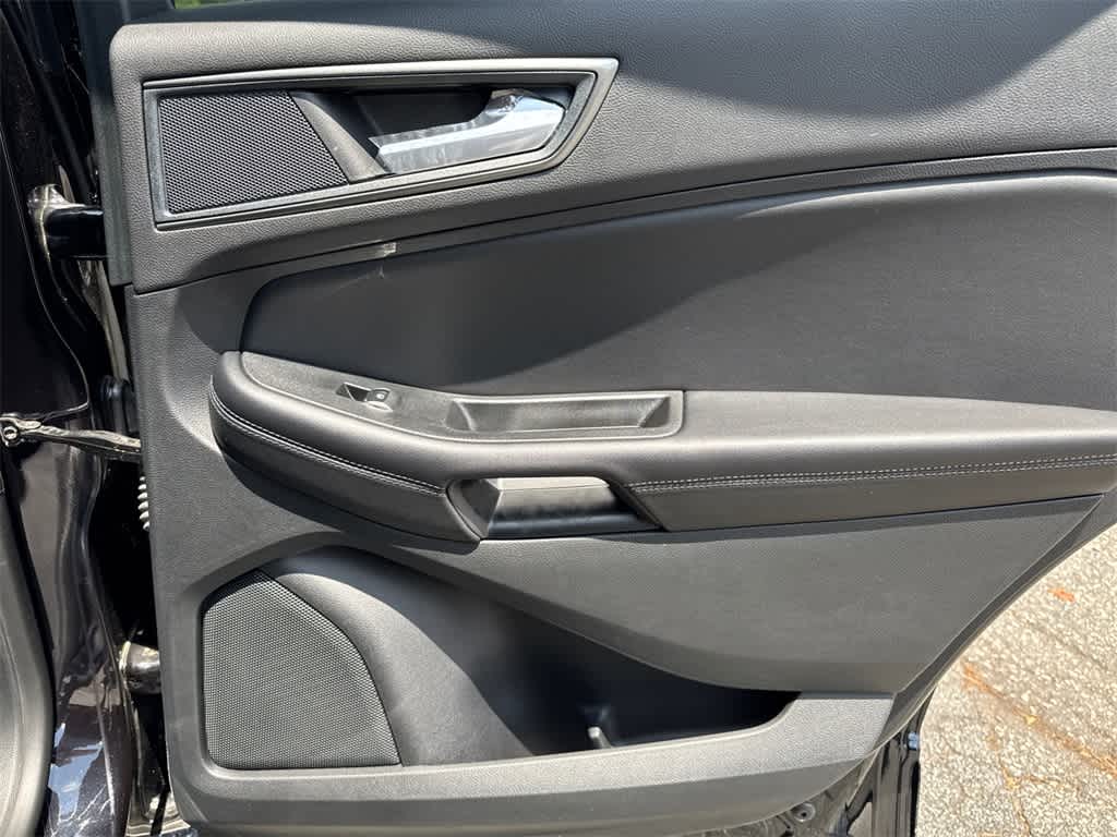 Thumbnail: 2024 Ford Edge - 14