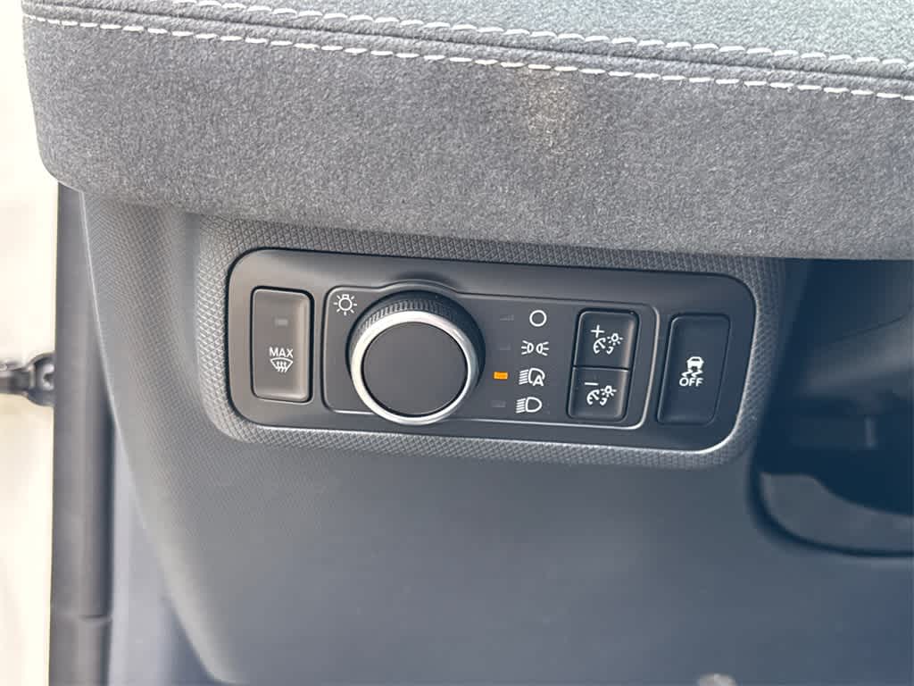 Thumbnail: 2025 Ford Mustang Mach-E - 32