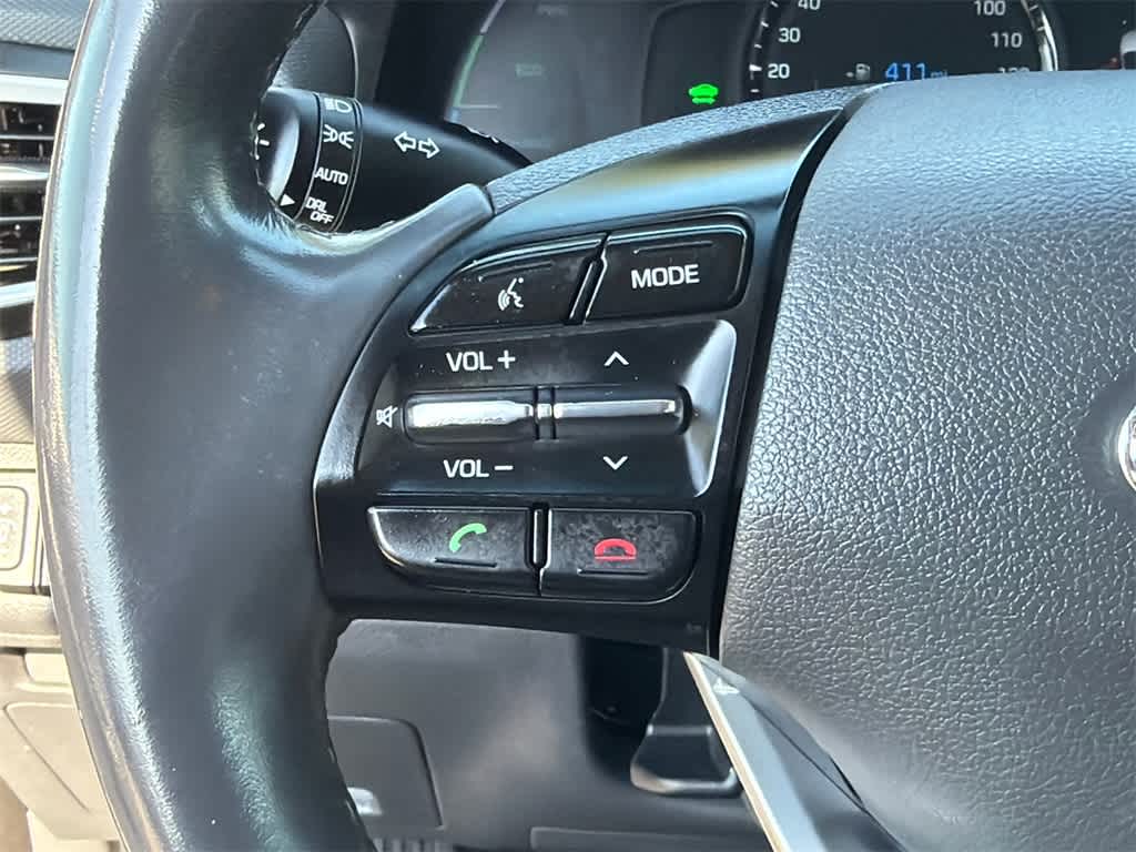 Thumbnail: 2017 Hyundai Ioniq - 22