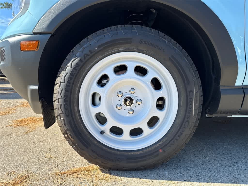 Thumbnail: 2025 Ford Bronco Sport - 9