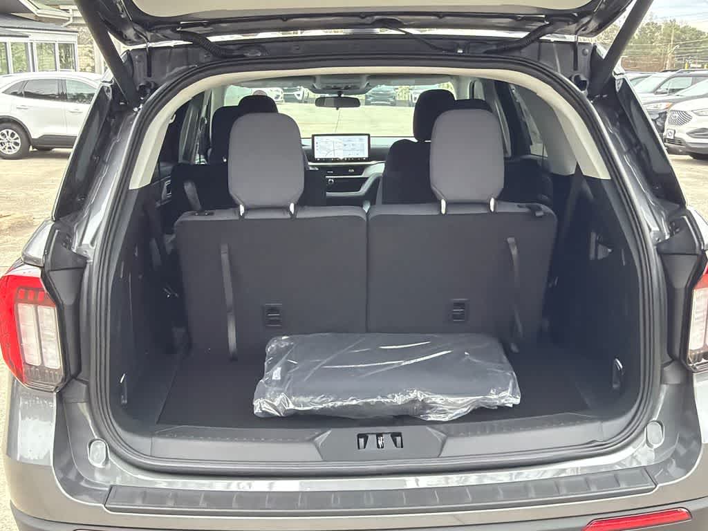 Thumbnail: 2026 Ford Explorer - 16