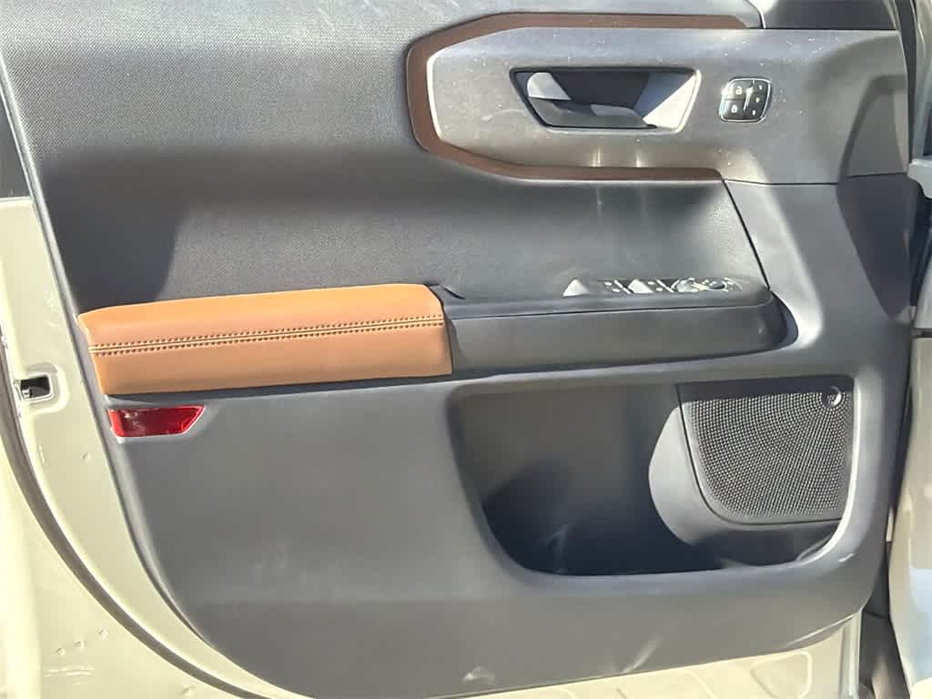 Thumbnail: 2025 Ford Bronco Sport - 11