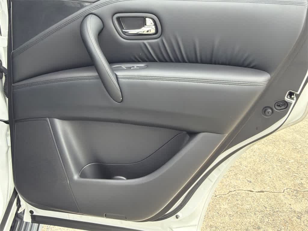 Thumbnail: 2022 Nissan Armada - 15