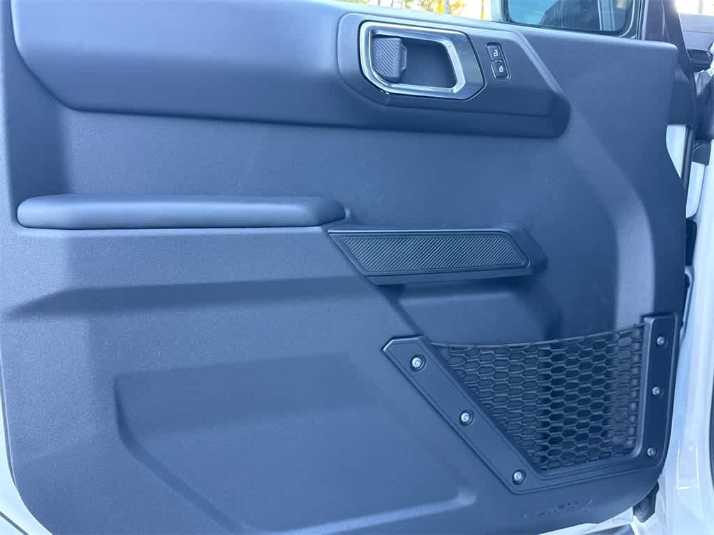 Thumbnail: 2025 Ford Bronco - 11