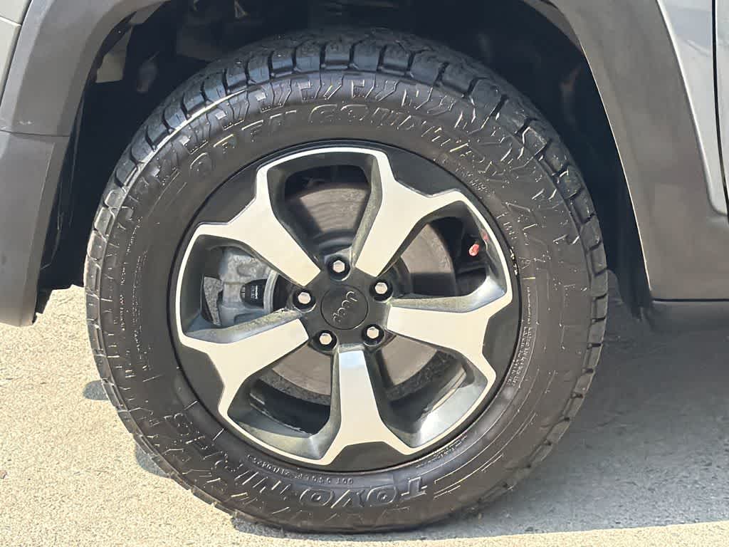 Thumbnail: 2021 Jeep Renegade - 9