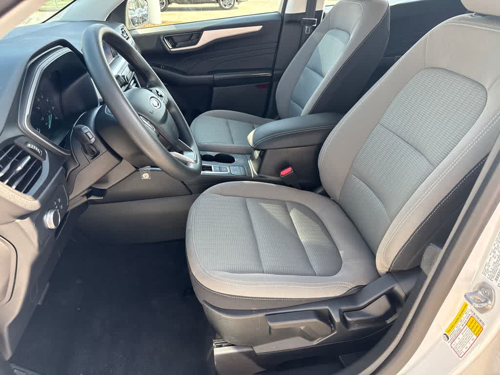 Thumbnail: 2021 Ford Escape - 10