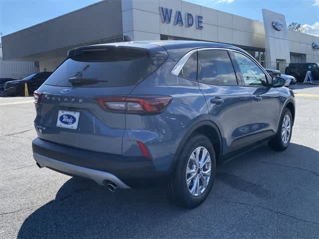 Thumbnail: 2024 Ford Escape - 4
