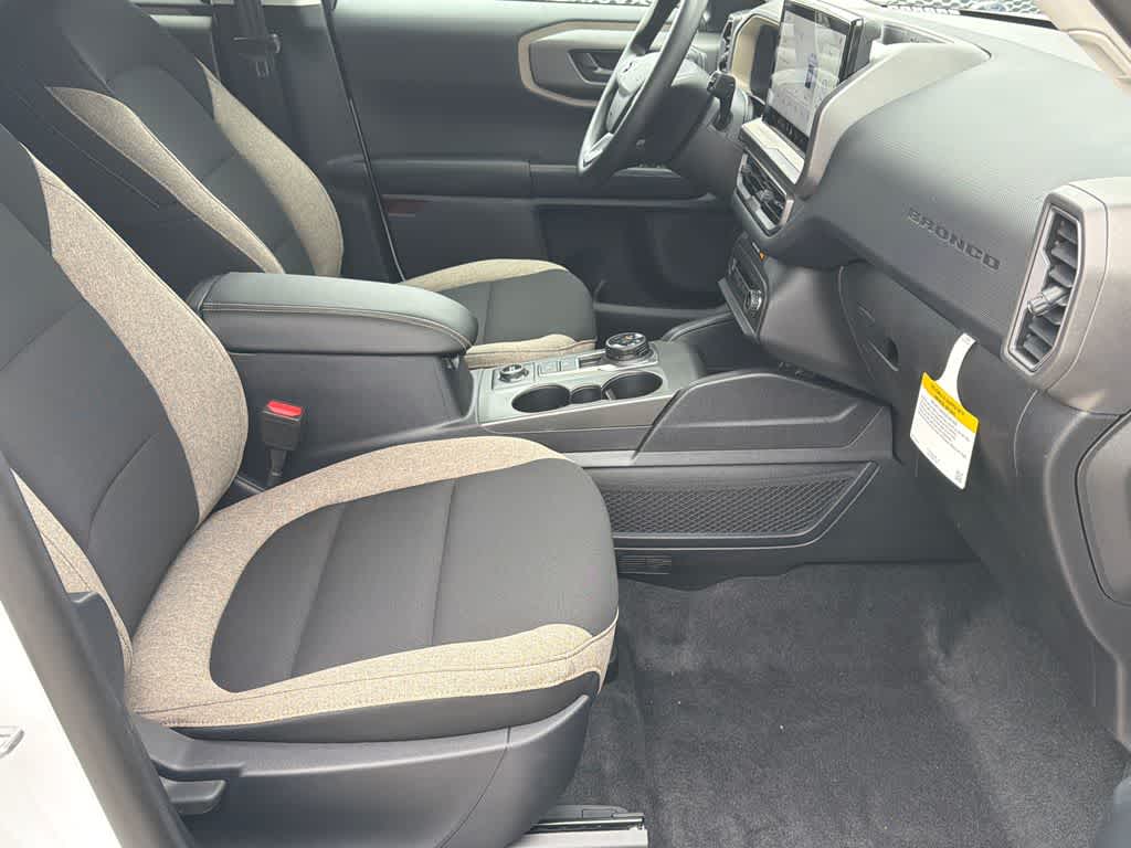 Thumbnail: 2025 Ford Bronco Sport - 12